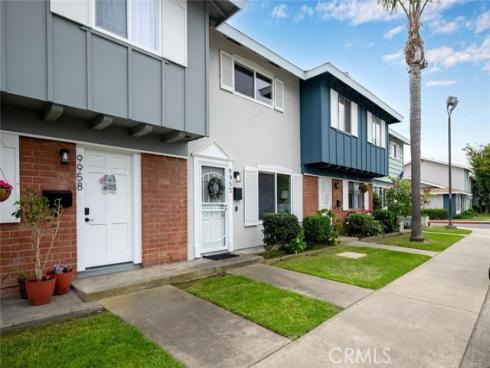 9952 Continental , Huntington Beach, CA