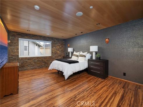 16255 Pacific 203 Circle, Huntington Beach, CA