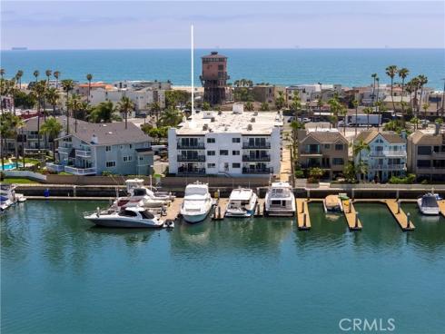16255 Pacific 203 Circle, Huntington Beach, CA
