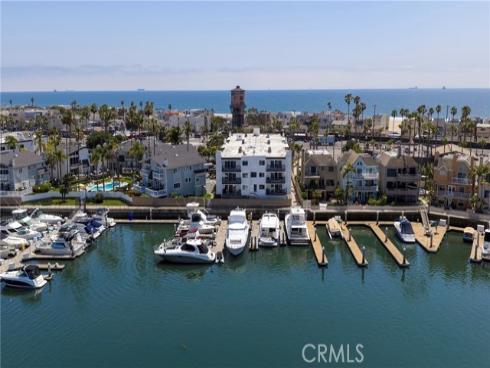 16255 Pacific 203 Circle, Huntington Beach, CA