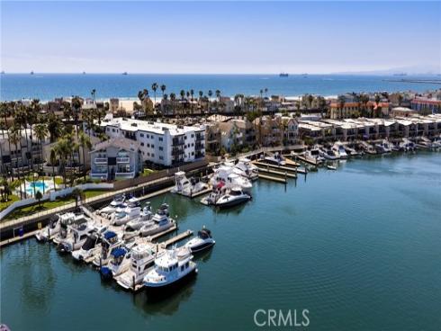 16255 Pacific 203 Circle, Huntington Beach, CA