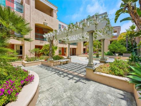 5142 Warner 109 Avenue, Huntington Beach, CA