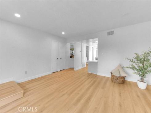 16858 Algonquin , Huntington Beach, CA