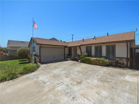 16301  Golden Gate   Lane, Huntington Beach, CA
