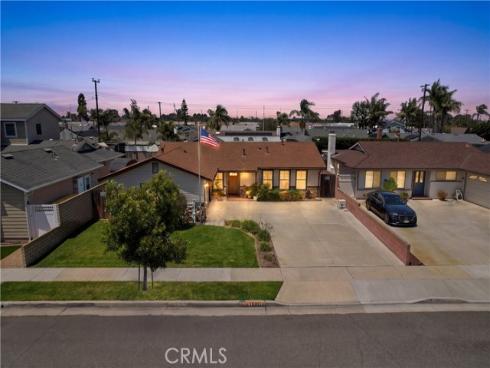 16301  Golden Gate   Lane, Huntington Beach, CA