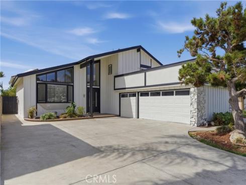 6862 Defiance Drive, Huntington Beach, CA