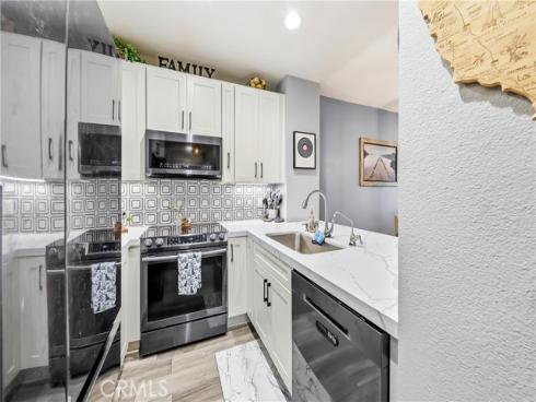 20191 Cape Coral 3-114 Lane, Huntington Beach, CA