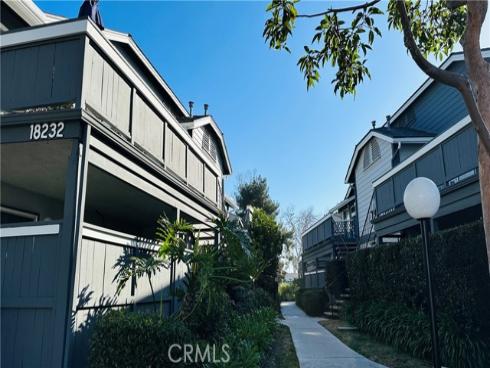 18242 Parkview 106 , Huntington Beach, CA