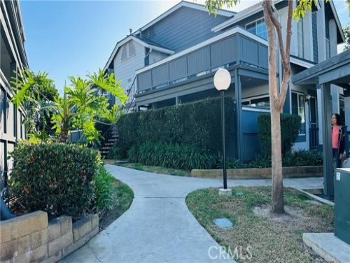18242  Parkview  106 , Huntington Beach, CA