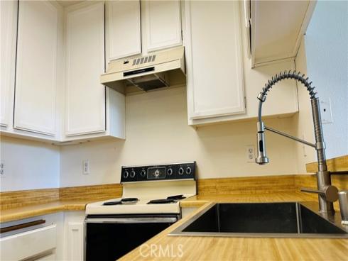 18242 Parkview 106 , Huntington Beach, CA