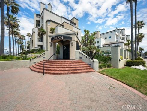 200 Pacific Coast M-9 , Huntington Beach, CA