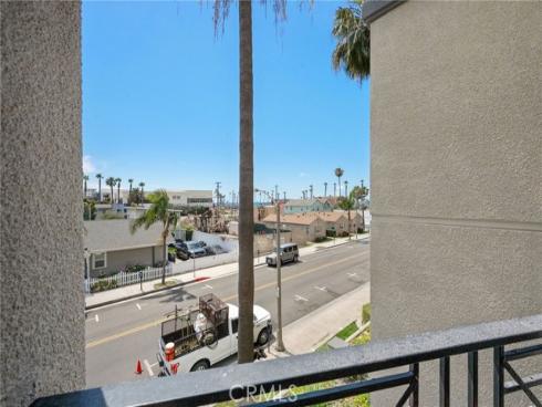 200 Pacific Coast M-9 , Huntington Beach, CA