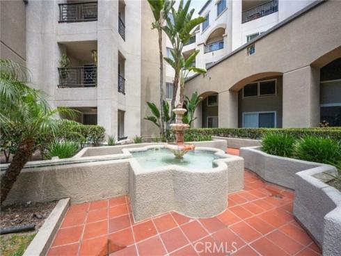 200 Pacific Coast M-9 , Huntington Beach, CA