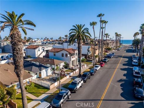 218 11th , Huntington Beach, CA