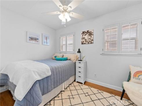 218 11th , Huntington Beach, CA