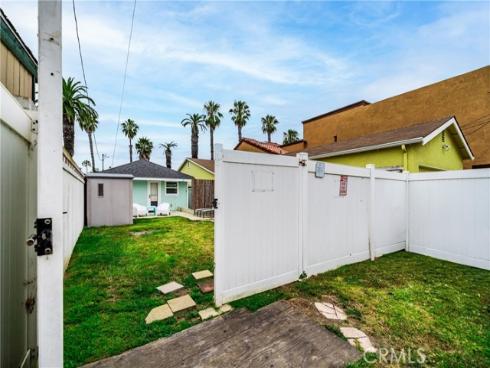 218 11th , Huntington Beach, CA