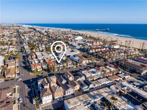 218 11th , Huntington Beach, CA