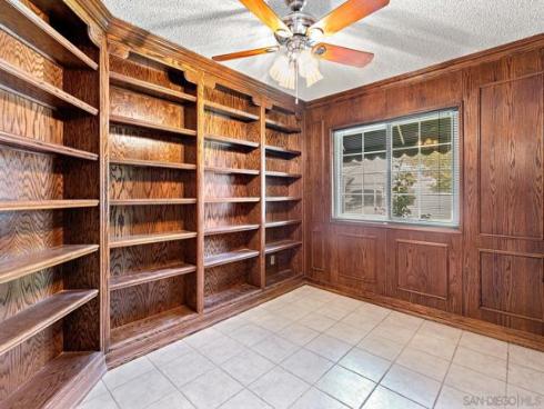 20022 Cove Circle , Huntington Beach, CA