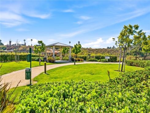 5201 Goldenrod Cir , Huntington Beach, CA