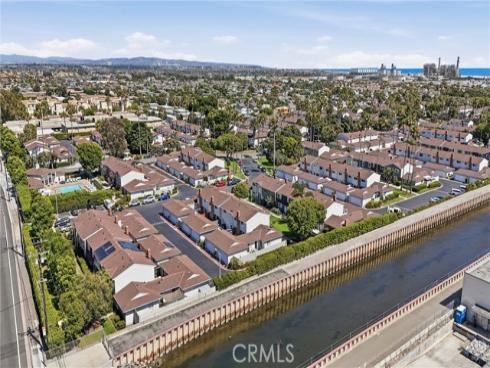 8141 Pennington Drive, Huntington Beach, CA