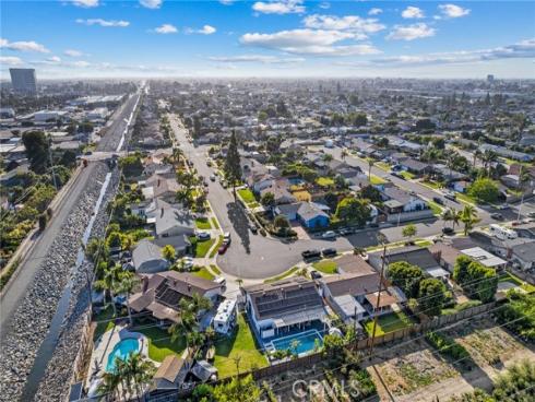 16842 Lucia , Huntington Beach, CA