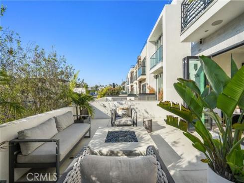 306 3rd Street, Huntington Beach, CA