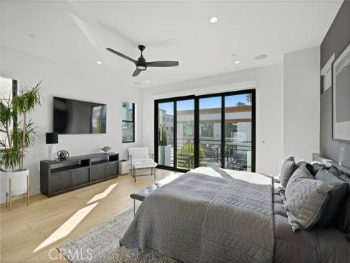 306 3rd Street, Huntington Beach, CA