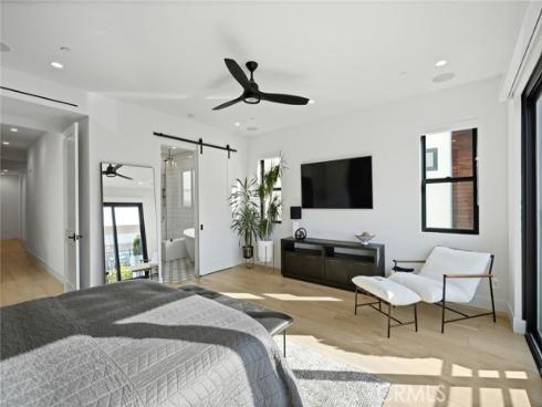 306 3rd Street, Huntington Beach, CA