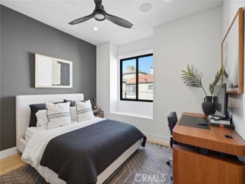 306 3rd Street, Huntington Beach, CA