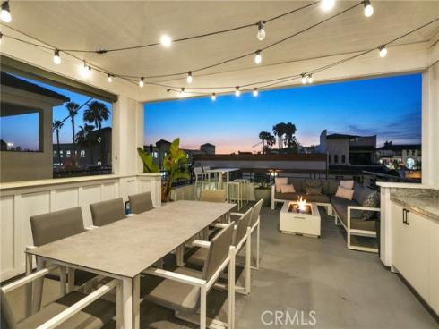 306 3rd Street, Huntington Beach, CA
