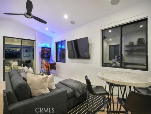 306 3rd Street, Huntington Beach, CA