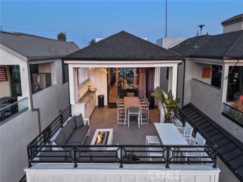 306 3rd Street, Huntington Beach, CA