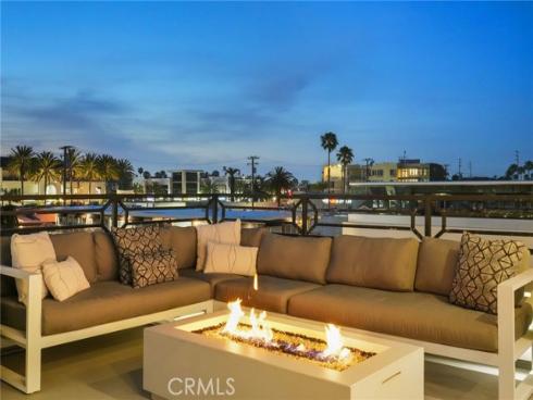 306 3rd Street, Huntington Beach, CA