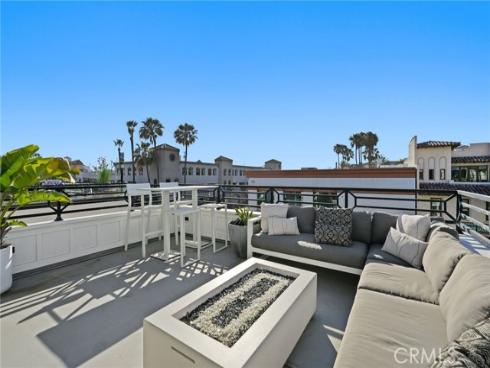 306 3rd Street, Huntington Beach, CA
