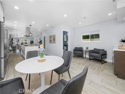 215 Knoxville Avenue, Huntington Beach, CA