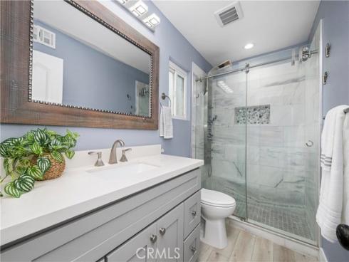 215 Knoxville Avenue, Huntington Beach, CA