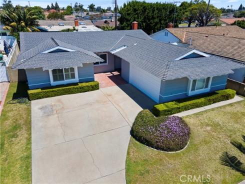 6061 Dundee Drive