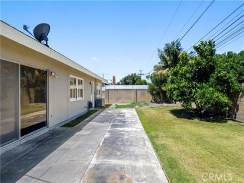 6061 Dundee Drive, Huntington Beach, CA