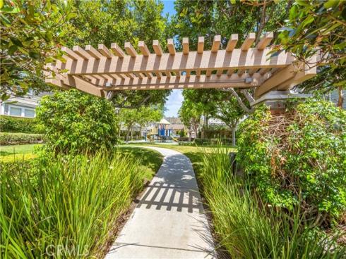 20851 Cabrillo Lane, Huntington Beach, CA