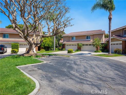 7946 Waterfall Circle, Huntington Beach, CA