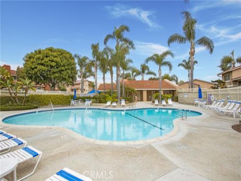 7946 Waterfall Circle, Huntington Beach, CA