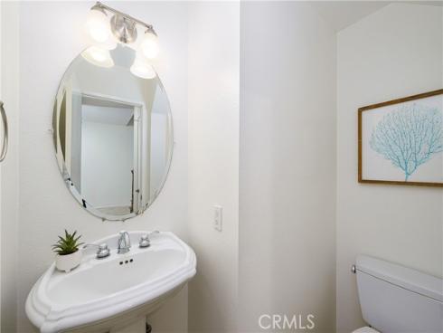 7946 Waterfall Circle, Huntington Beach, CA
