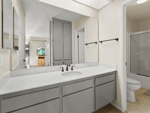 21372 Brookhurst 226 , Huntington Beach, CA