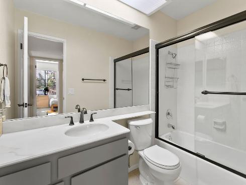 21372 Brookhurst 226 , Huntington Beach, CA