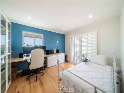 3262 Sparkler , Huntington Beach, CA
