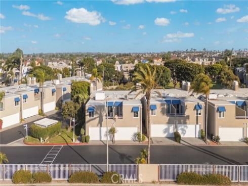 3262 Sparkler , Huntington Beach, CA