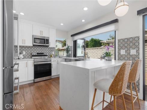6562 Dohrn Circle, Huntington Beach, CA