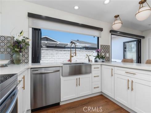 6562 Dohrn Circle, Huntington Beach, CA