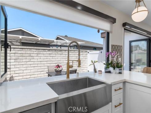 6562 Dohrn Circle, Huntington Beach, CA