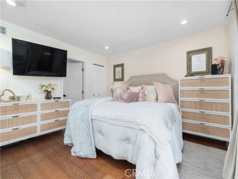6562 Dohrn Circle, Huntington Beach, CA
